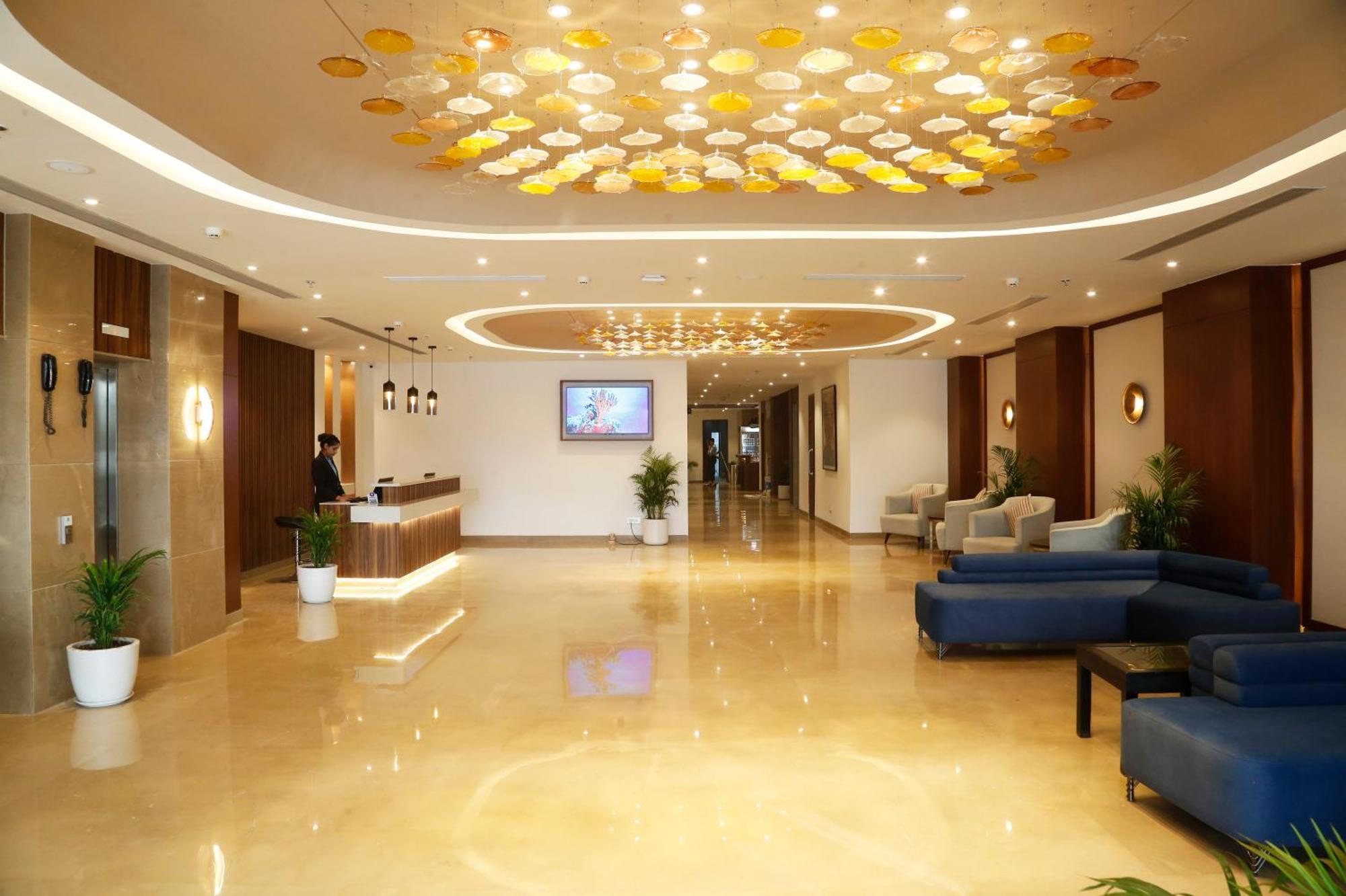 蓝宝石酒店 Zirakpur 外观 照片