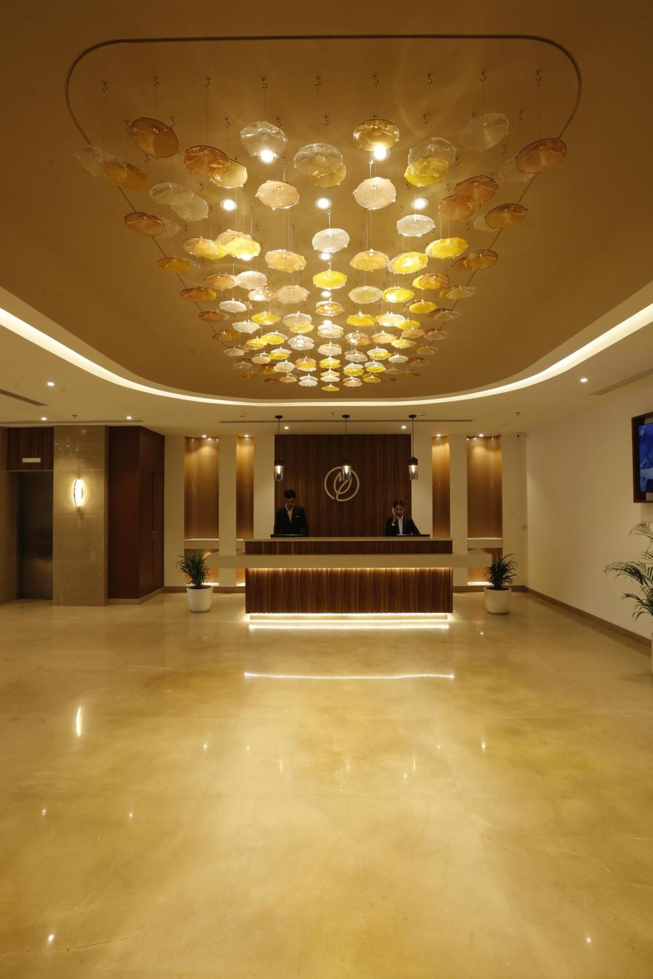 蓝宝石酒店 Zirakpur 外观 照片