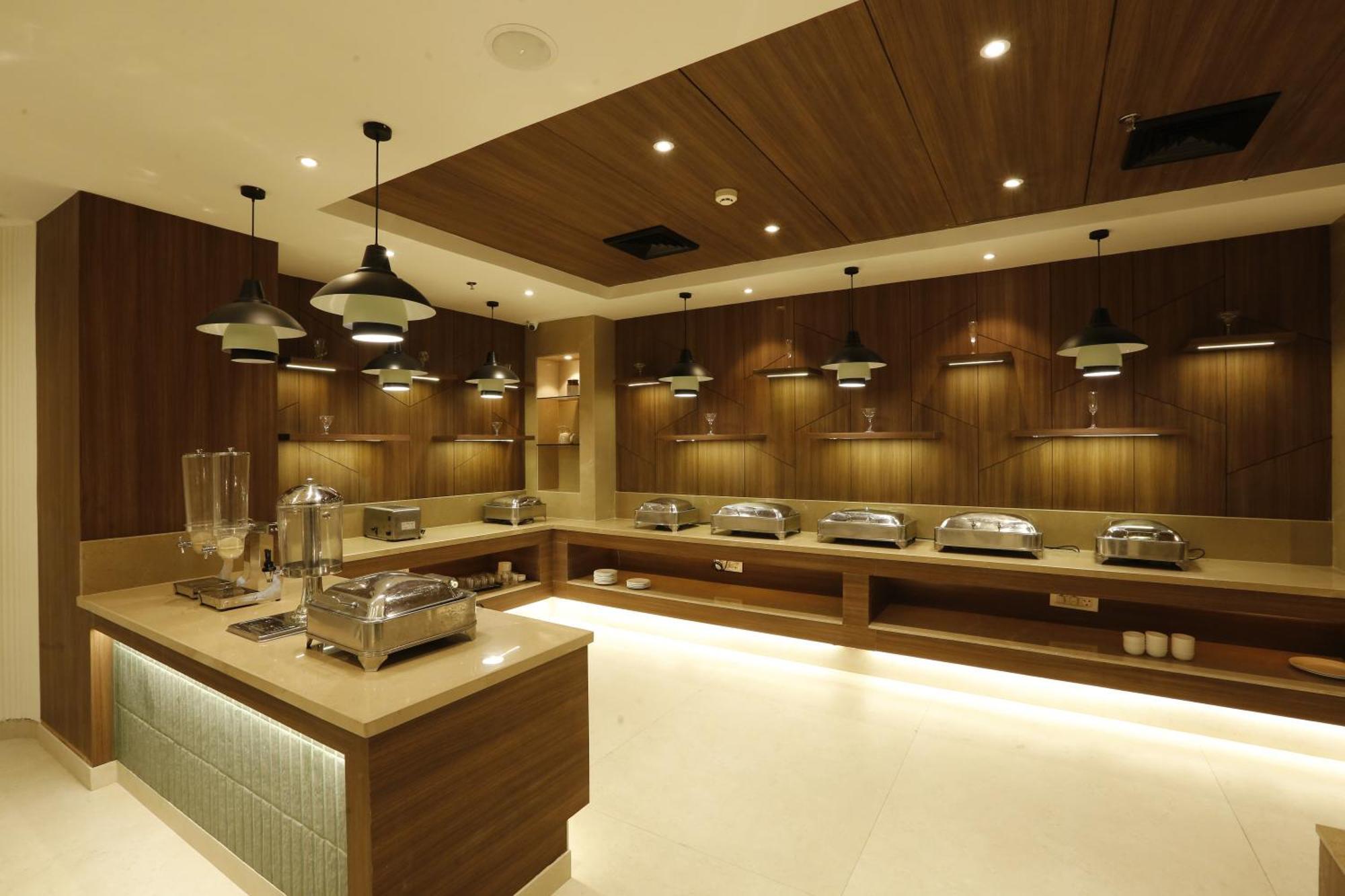 蓝宝石酒店 Zirakpur 外观 照片