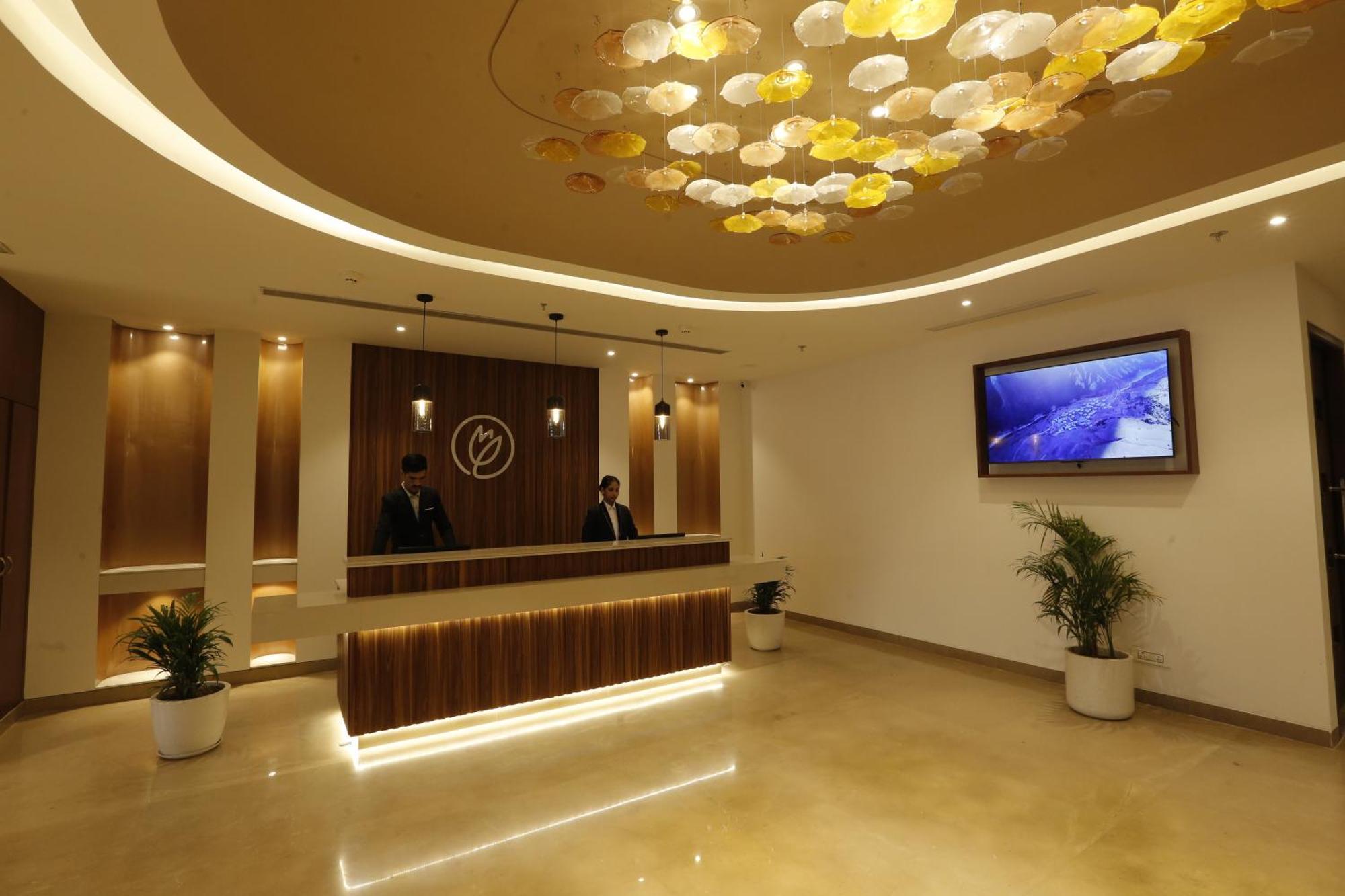 蓝宝石酒店 Zirakpur 外观 照片