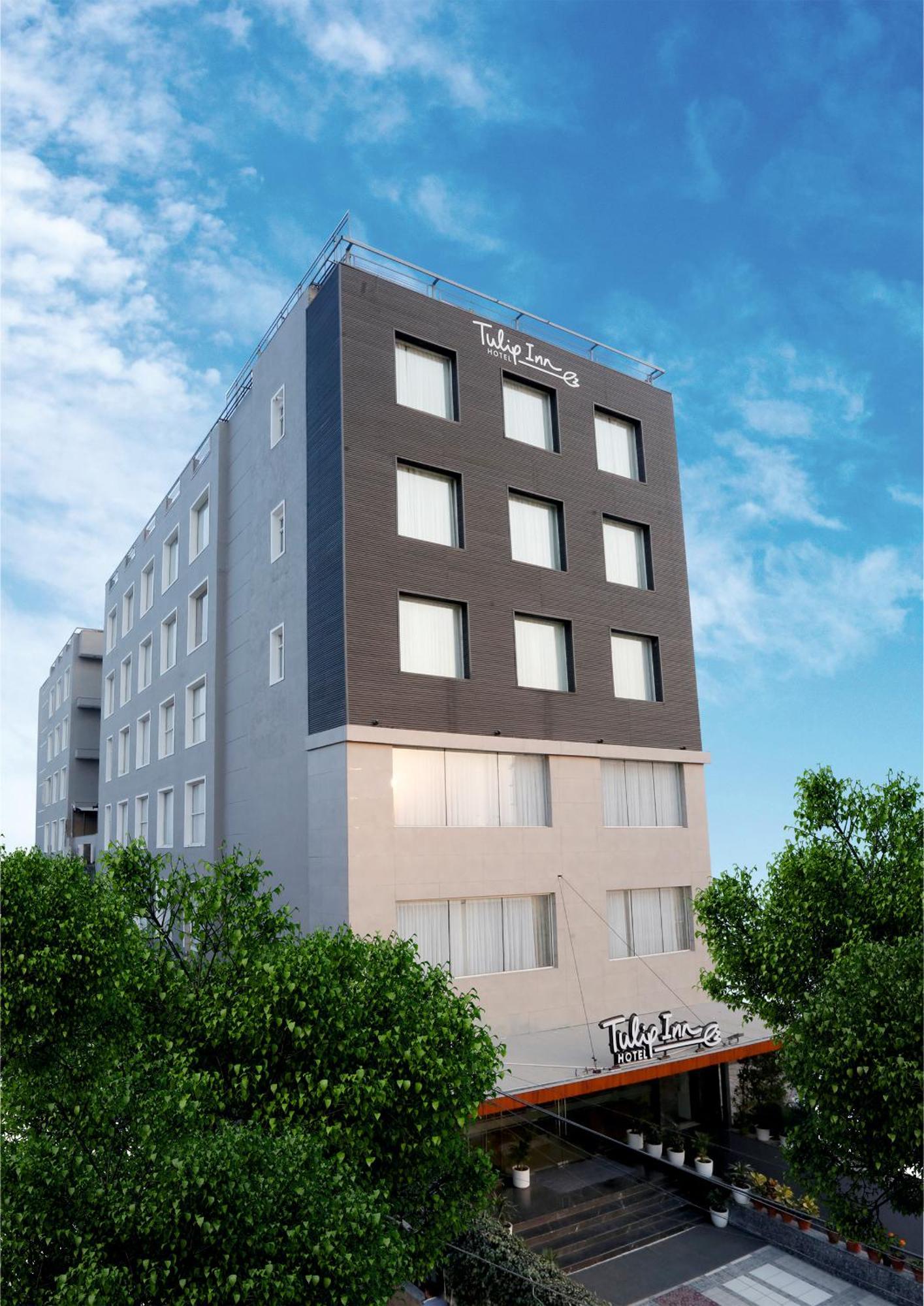 蓝宝石酒店 Zirakpur 外观 照片